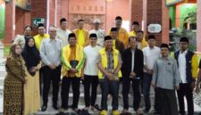 Rombongan DPD Golkar Jatim, bersama DPD Golkar Kabupaten Mojokerto disambut hangat oleh pengasuh dan pengurus Pondok Pesantren (Ponpes) Nurul Islam yang berlokasi di Pungging, Kabupaten Mojokerto. FOTO DOK DPD JATIM