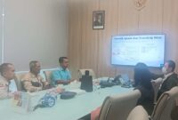 Delegasi Politama Mojokerto saat berdialog dengan pihak PT Jasuindo Tiga Perkasa Tbk. MITRAMEDIA.CO