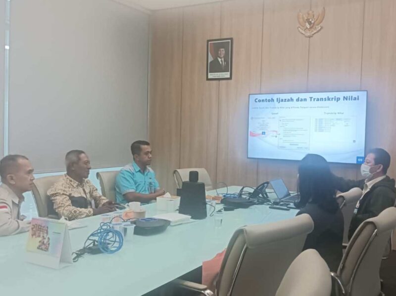 Delegasi Politama Mojokerto saat berdialog dengan pihak PT Jasuindo Tiga Perkasa Tbk. MITRAMEDIA.CO