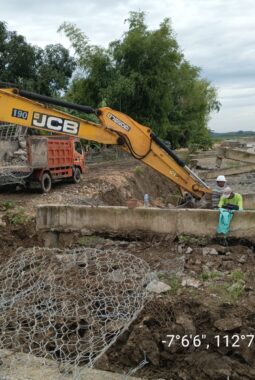 Menghadapi Dinamika Alam Bengawan Solo, PU SDA dan Kontraktor Susun Perbaikan Lanjutan