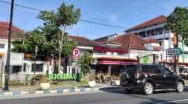 Gedung RSUD Jombang menangani ratusan pasien Pneumonia dari awal Tahun 2026. (Pras)