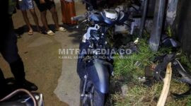 Kondisi motor Honda Scoopy yang dikendarai oleh tiga santri ringsek usai terlibat kecelakaan di Jombang. (ISTIMEWA/MITRAMEDIA) 