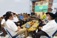 Fraksi PDI Perjuangan bersama Dewan Pendidikan saat mendatangi YPBU Gadingmangu. (ISTIMEWA) 