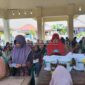BULOG Mojokerto saat melakukan penyaluran bantuan pangan. (MITRAMEDIA) 