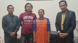 Pengacara pihak lembaga pendidikan dari Firma Hukum SSA AL-WAHID, Syarahuddin, SH., atau Bang Reza (kanan) saat RJ di Mapolres Jombang. (MITRAMEDIA) 