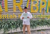 Penggugat Muchammad Zainuri saat berada di Kantor ATR/BPN Jombang. (ISTIMEWA/MITRAMEDIA) 