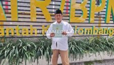 Penggugat Muchammad Zainuri saat berada di Kantor ATR/BPN Jombang. (ISTIMEWA/MITRAMEDIA) 