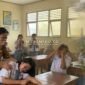 Ilustrasi siswa belajar dikepung limbah di Jombang. (ANANG/MITRAMEDIA) 