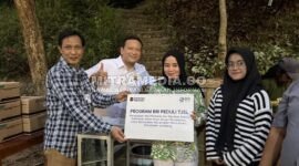 Poklahsar Sekar Arum di Desa/Kecamatan Wonosalam, Kabupaten Jombang, menerima bantuan program Tanggung Jawab Sosial dan Lingkungan (TJSL) dari BRI Kantor Cabang Jombang berupa mesin pencetak bakso dan gerobak jualan untuk mempercepat proses produksi. (ISTIMEWA) 