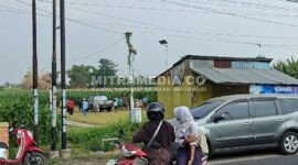 Polisi saat mendatangi TKP. 