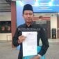 Pengacara pelapor, Syarahuddin, SH., dari Kantor Hukum SSA Al-Wahid saat diwawancarai di Mapolres Jombang. (MITRAMEDIA) 