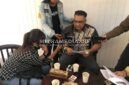 Kuasa Hukum Tergugat III, Syahrial Saragih, SH., MH., saat diwawancarai di Pengadilan Negeri Jombang usai sidang. (ANANG/MITRAMEDIA) 